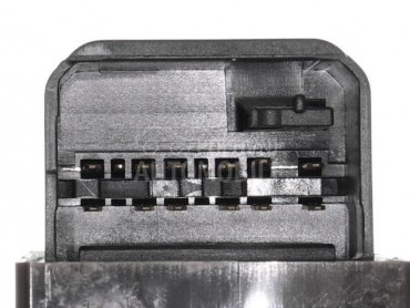 Prekidac za Toyota Hilux od 2009. do 2012. god.