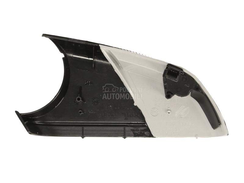 Migavac u retrovizoru