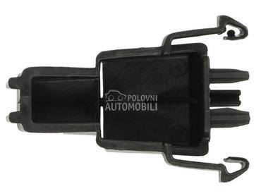 Branik za Tesla Model 3