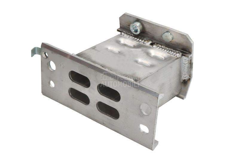 NOSAC PREDNJEG BRANIKA