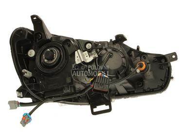 Farovi za Mitsubishi Outlander od 2011. do 2013. god.