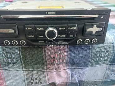 Radio / CD / DVD plejeri za Citroen DS3