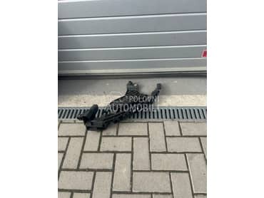 Levi nosac fara za Audi Q3 od 2015. do 2018. god.