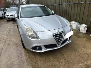 Hauba kod boje 620b za Alfa Romeo Giulietta