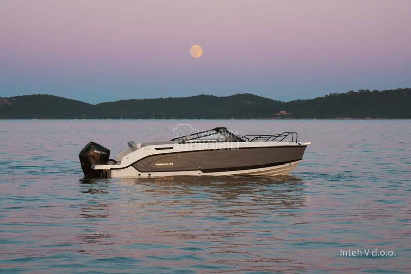 Quicksilver 675 Cruiser i Mercury 150