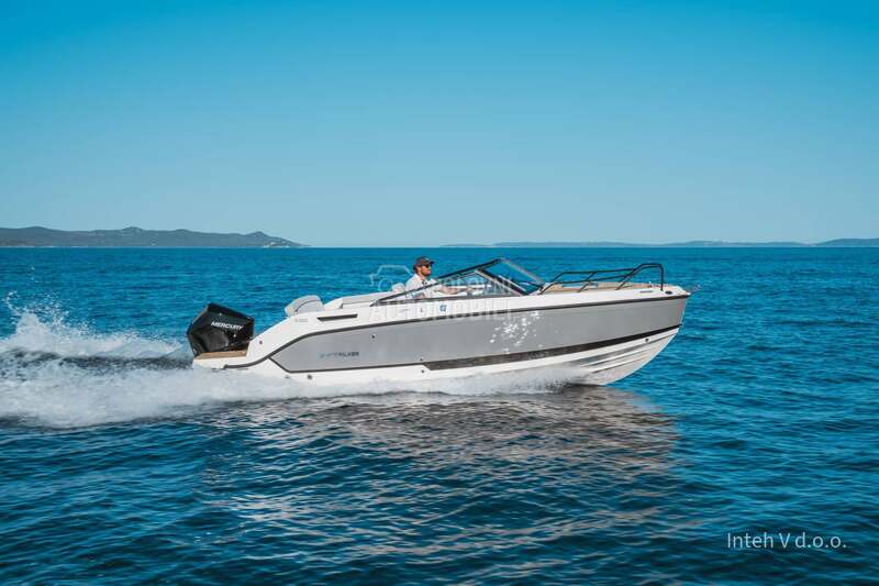 Quicksilver 675 Cruiser i Mercury 150