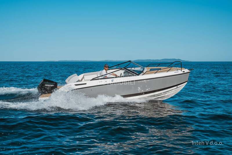 Quicksilver 675 Cruiser i Mercury 150