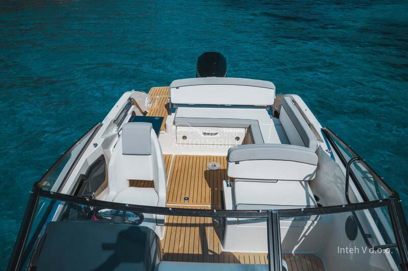 Quicksilver 675 Cruiser i Mercury 150