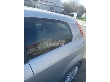 bocno staklo za Fiat Grande Punto