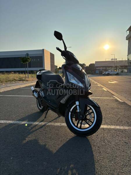 Peugeot speedfight 3