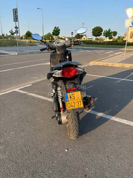 Peugeot speedfight 3