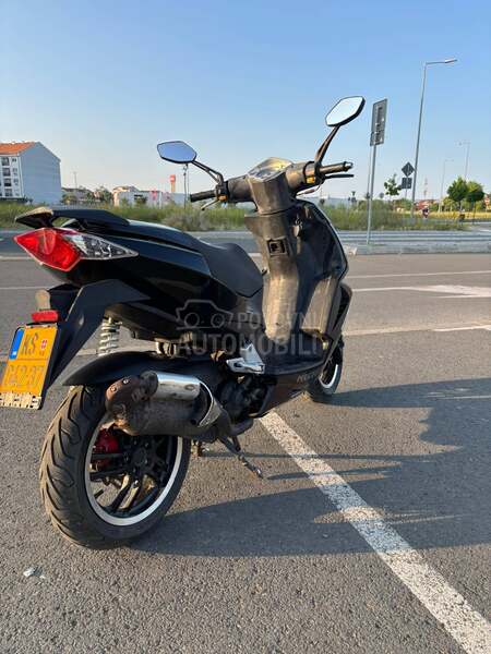 Peugeot speedfight 3