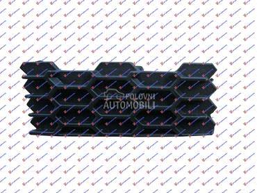 Poklopac kuke prednjeg branika za Nissan Almera od 2000. do 2006. god.