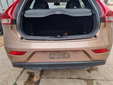 Zadnji branik za Volvo V40 od 2012. do 2019. god.