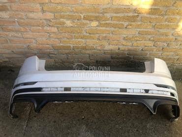 Zadnji branik s line za Audi Q8