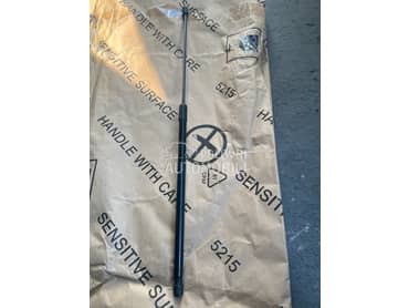 Amortizer haube za Audi Q3 od 2011. do 2018. god.