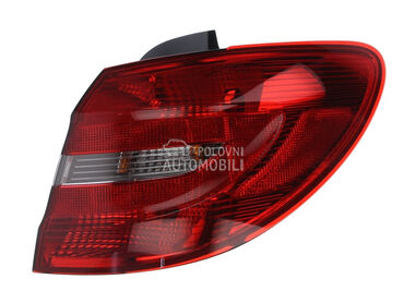 Stop svetla i stop lampe za Mercedes Benz B Klasa od 2011. do 2014. god.