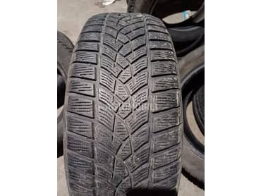 Goodyear 215/65 R16 Zimska