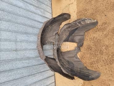 Potkrila prednja zadnja za Volvo V40 od 2012. do 2019. god.