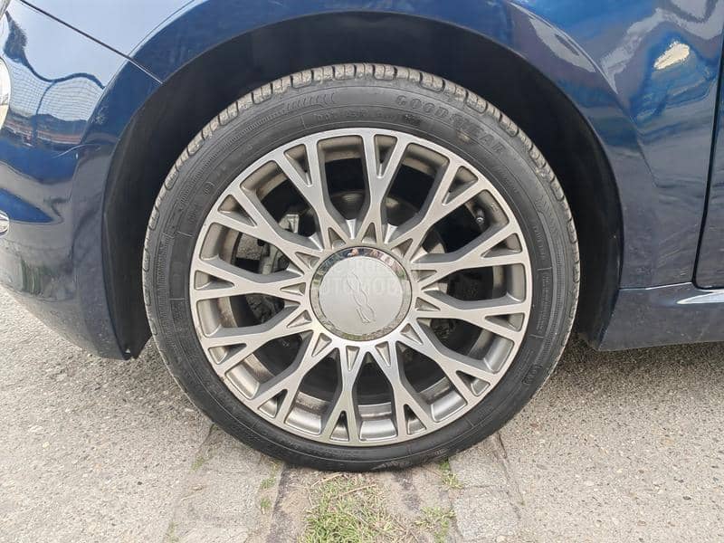 Fiat 500 1.2i Lounge Aut