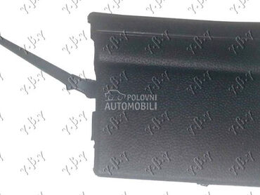 Poklopac kuke  branika za Volkswagen Touareg od 2003. do 2010. god.