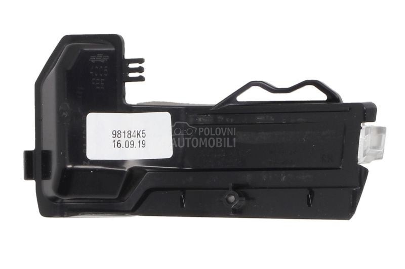 Migavac u retrovizoru