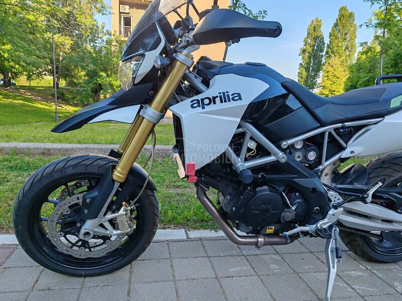 Aprilia dorsoduro 750