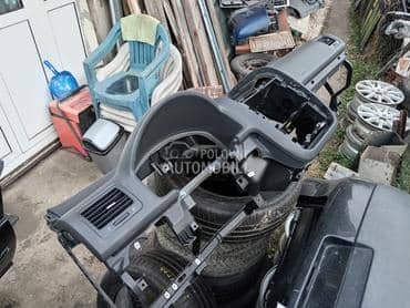 instrument tabla za Volkswagen Golf 5 od 2004. do 2008. god.