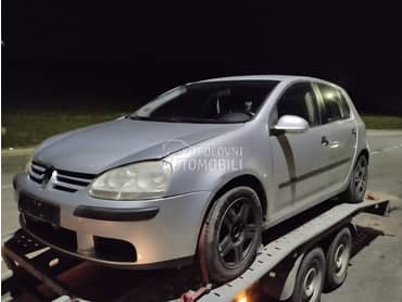Volkswagen Golf 5 -  kompletan auto u delovima
