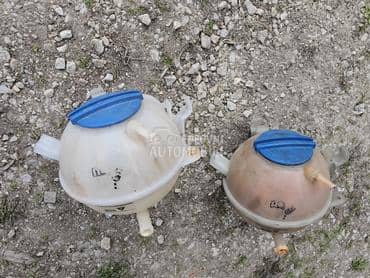 Posuda vode za Volkswagen Golf 5