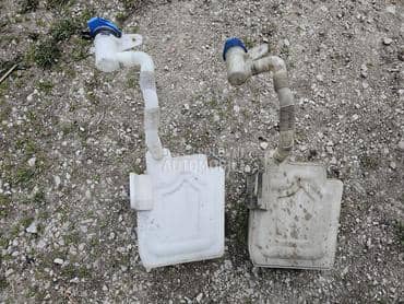 Boca tečnosti brisača za Volkswagen Golf 5