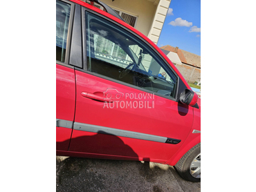 Prednja desna vrata za Renault Megane