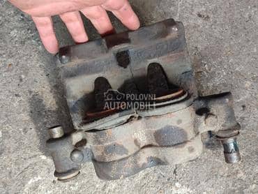 Prednja desna  klešta