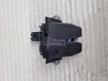 Bravica brava gepeka za Volvo V40 od 2012. do 2019. god.