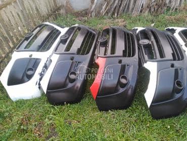 Branik za Fiat Doblo od 2004. do 2015. god.