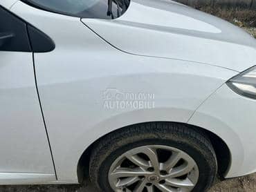 Krilo desno belo za Renault Megane od 2011. do 2015. god.