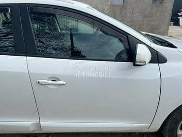 Vrata prednja desna bela DV369 za Renault Megane od 2008. do 2015. god.