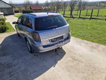 Gepek vrata za Opel Astra H od 2004. do 2010. god.