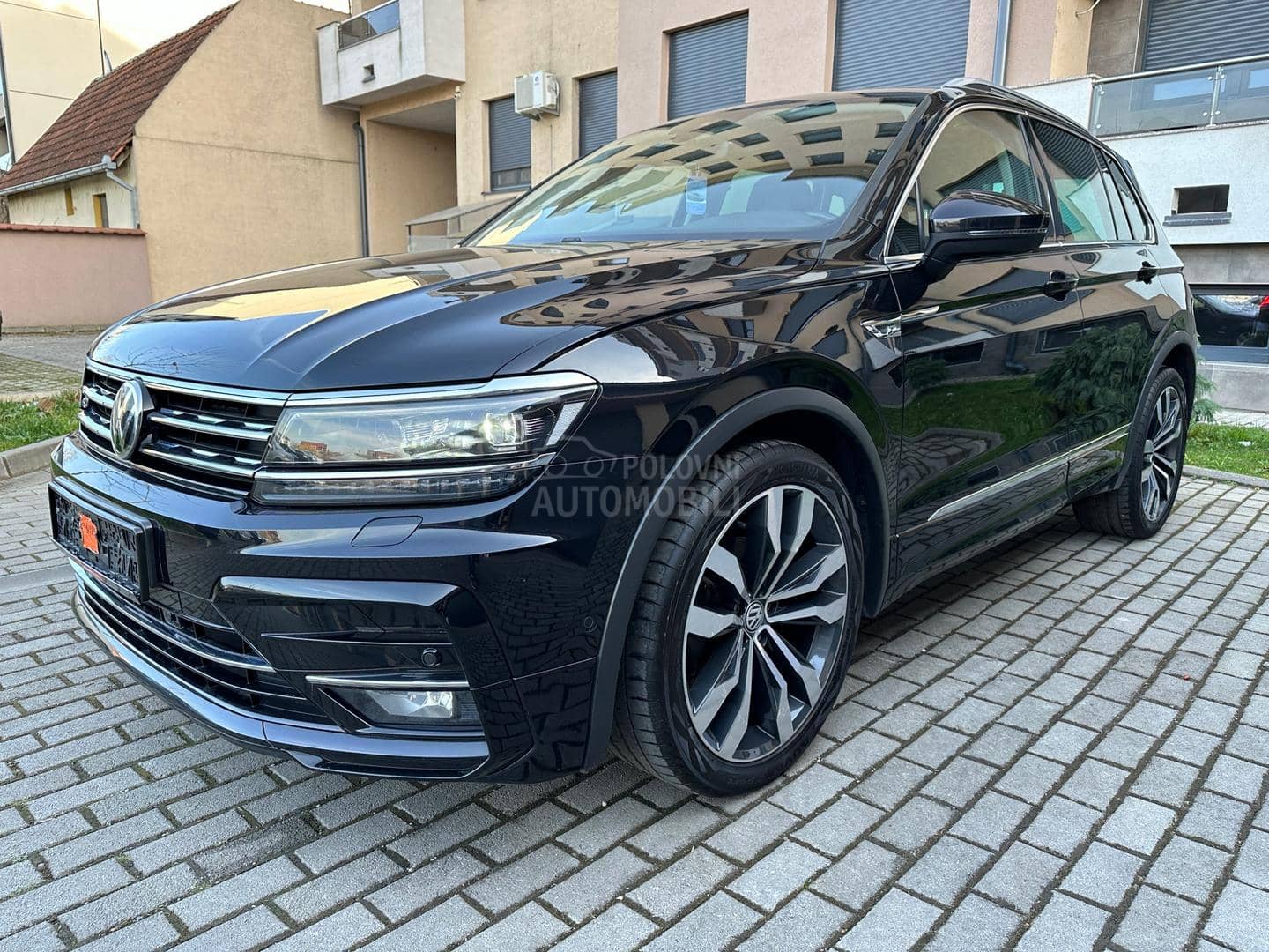Volkswagen Tiguan R LINE NOV | Polovni Automobili