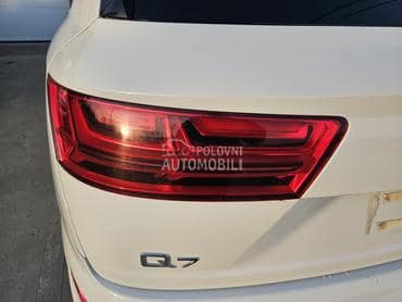 Stop lampa za Audi Q7