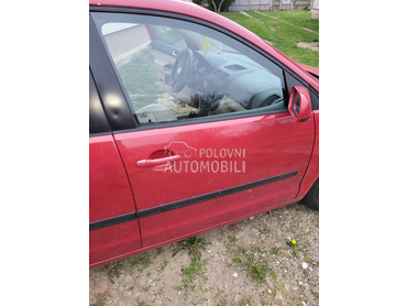 prednja desna vrata za Volkswagen Polo od 2002. do 2005. god.