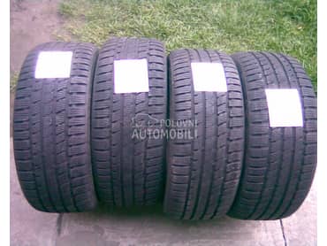 Kumho 225/40 R19 Zimska