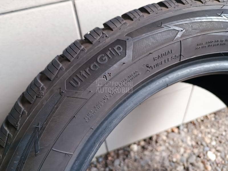 Goodyear 205/55 R16 Zimska