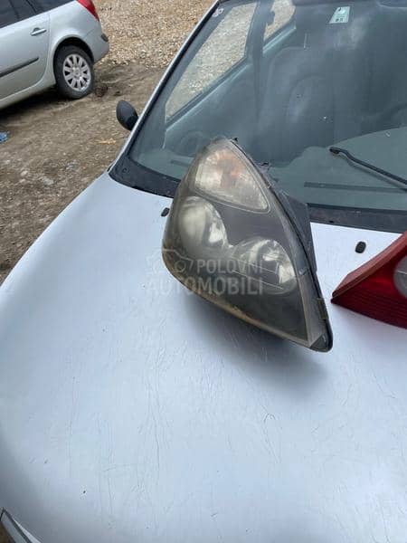 farovi i stop svetla