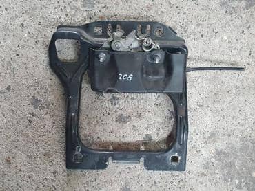 Brava haube za Peugeot 208