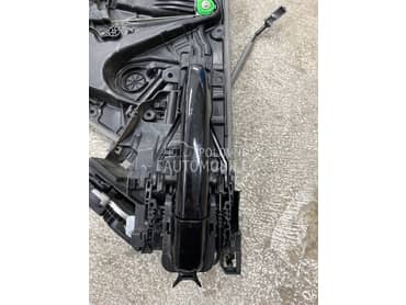 Kvaka zadnjih levih vrata za Volvo V40