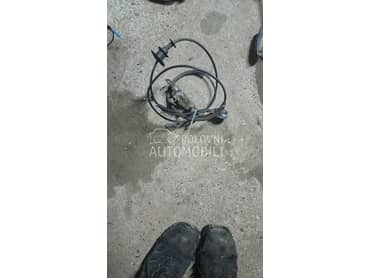 Sajla,brava haube za Renault Megane, Scenic od 1998. do 2002. god.