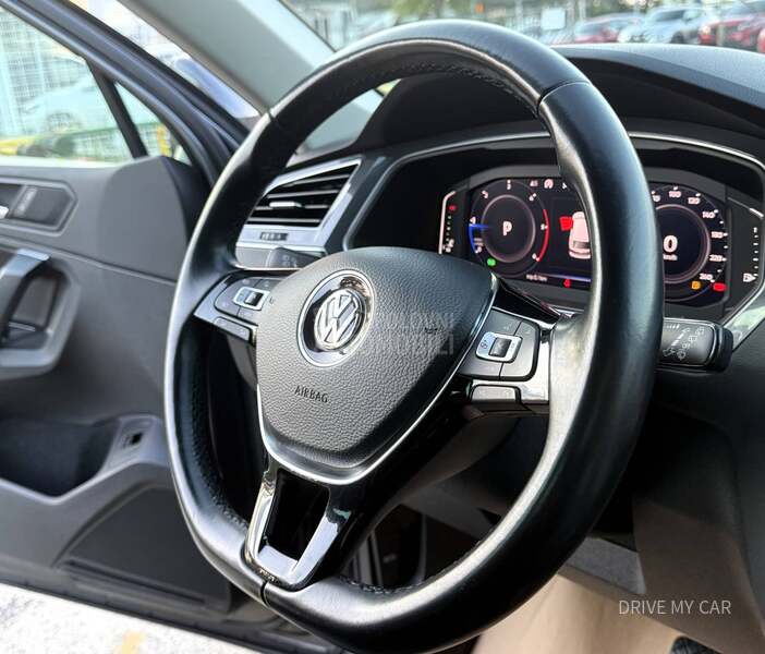 Volkswagen Tiguan 2.0TDI CARAT EXC DSG