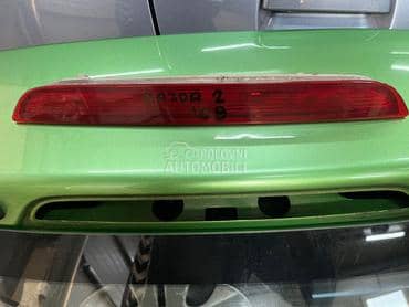 Trece stop svetlo na gepeku za Mazda 2 od 2008. do 2014. god.