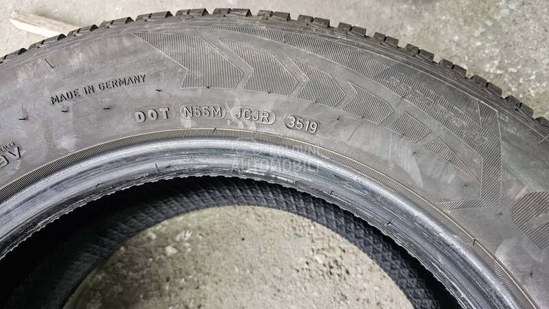 Goodyear 215/60 R16 Zimska